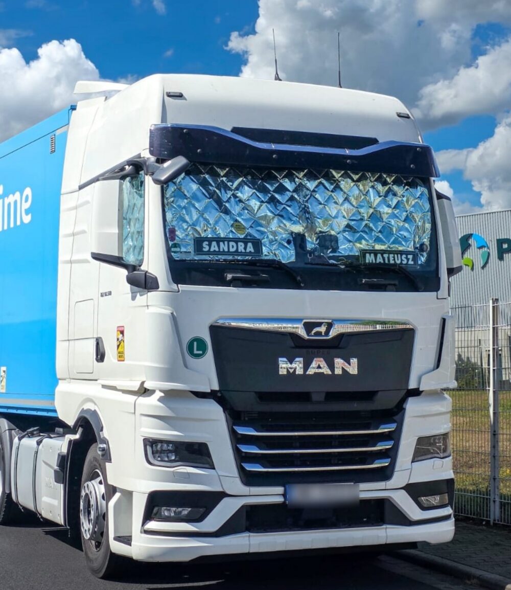 Mata termiczna ciężarówka – przednia szyba